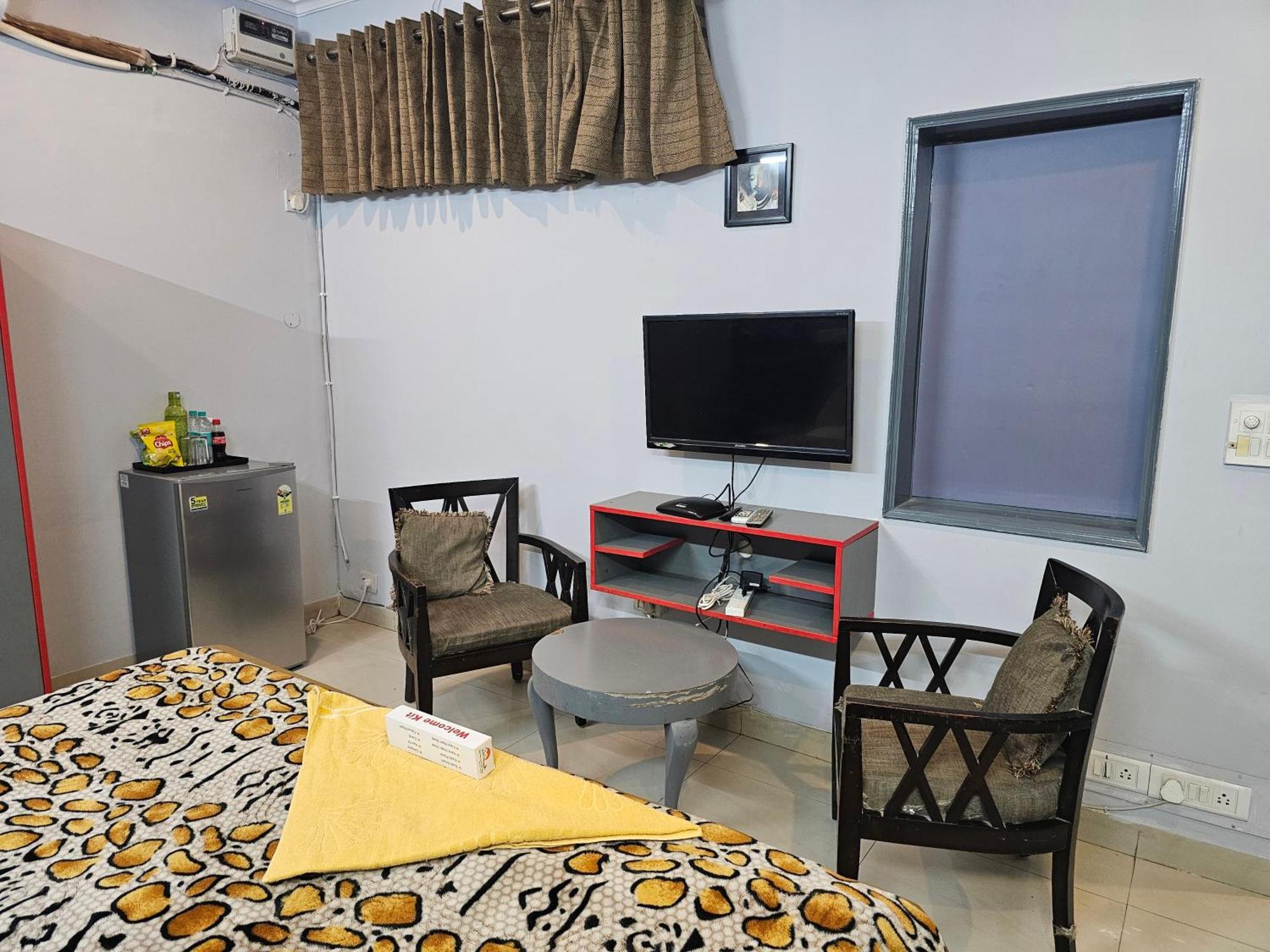 Deer Park Home Stay Nuova Delhi Esterno foto