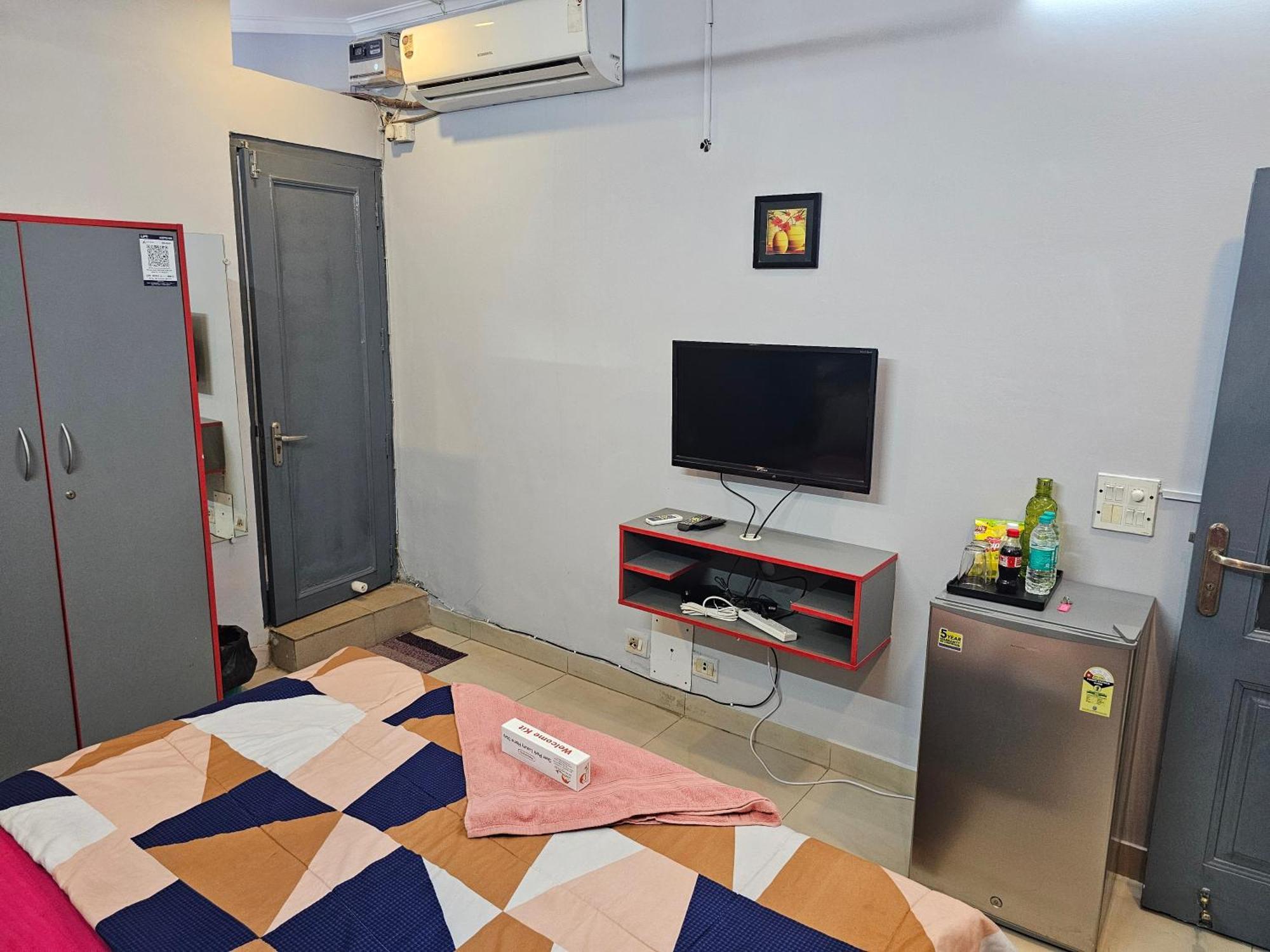 Deer Park Home Stay Nuova Delhi Esterno foto