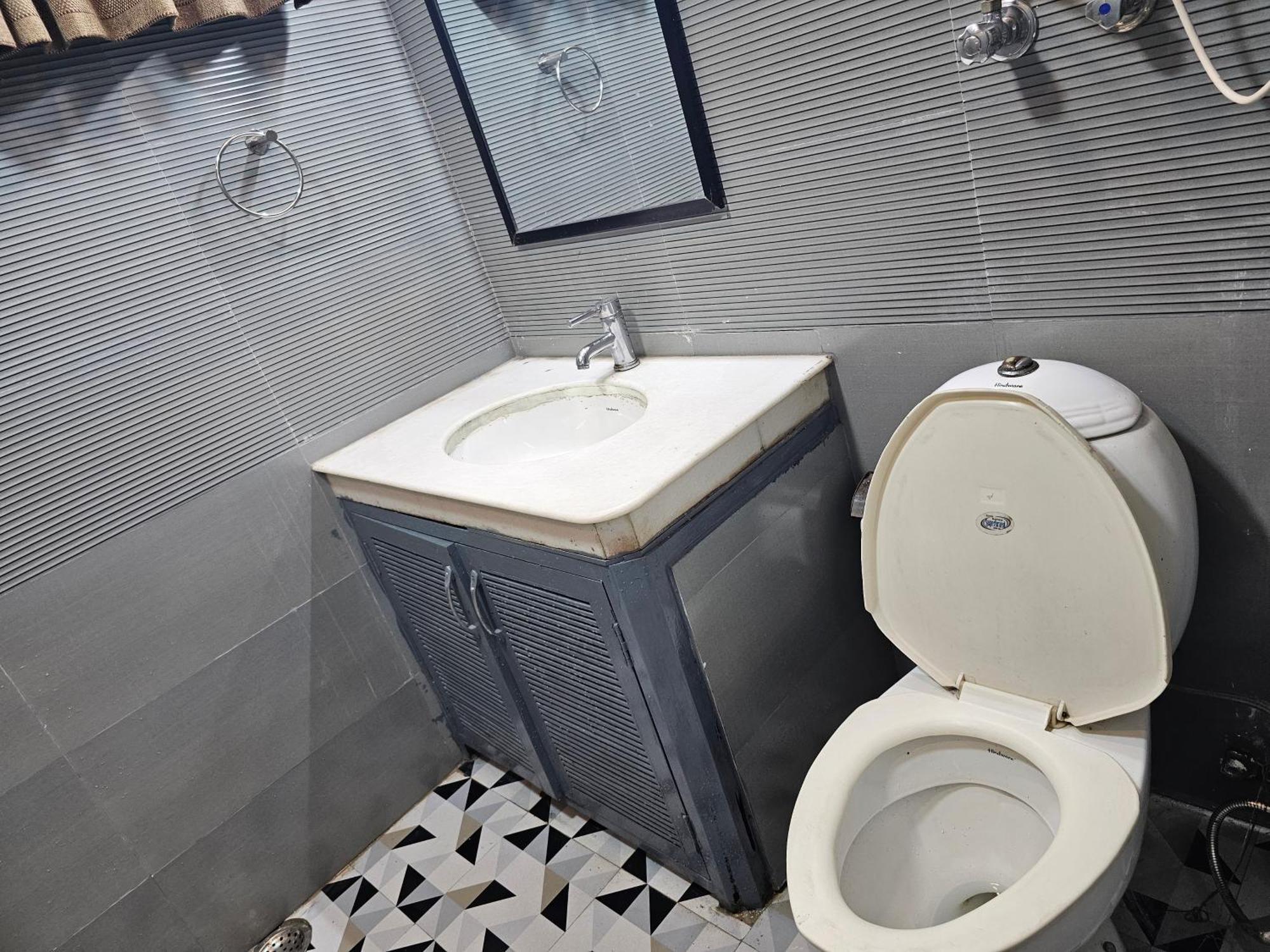 Deer Park Home Stay Nuova Delhi Esterno foto