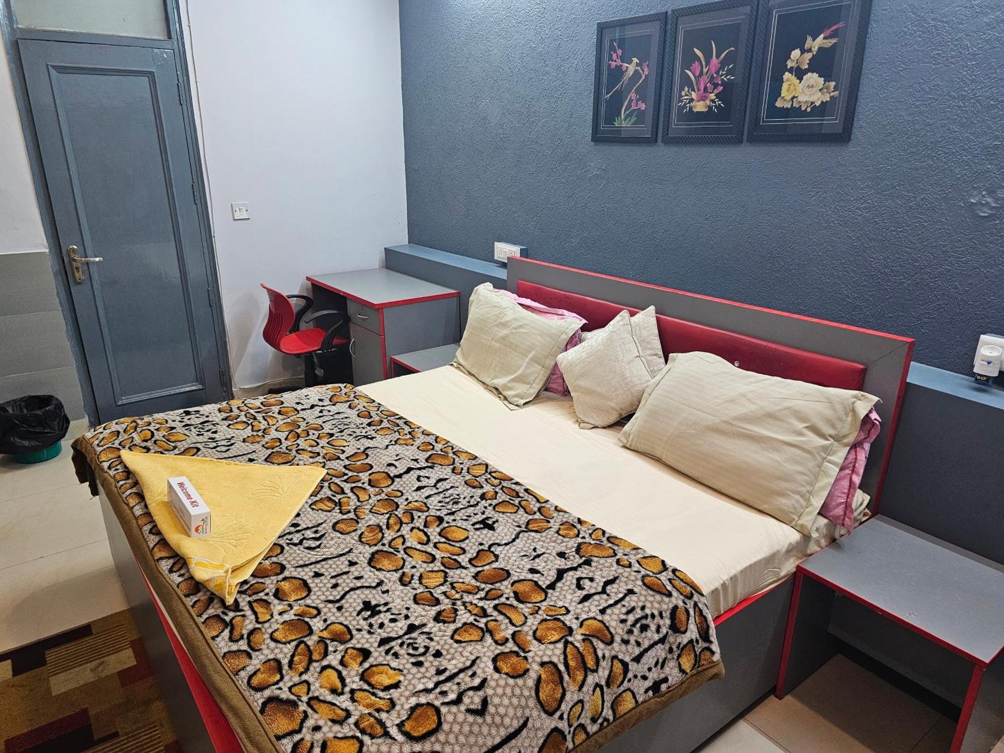 Deer Park Home Stay Nuova Delhi Esterno foto