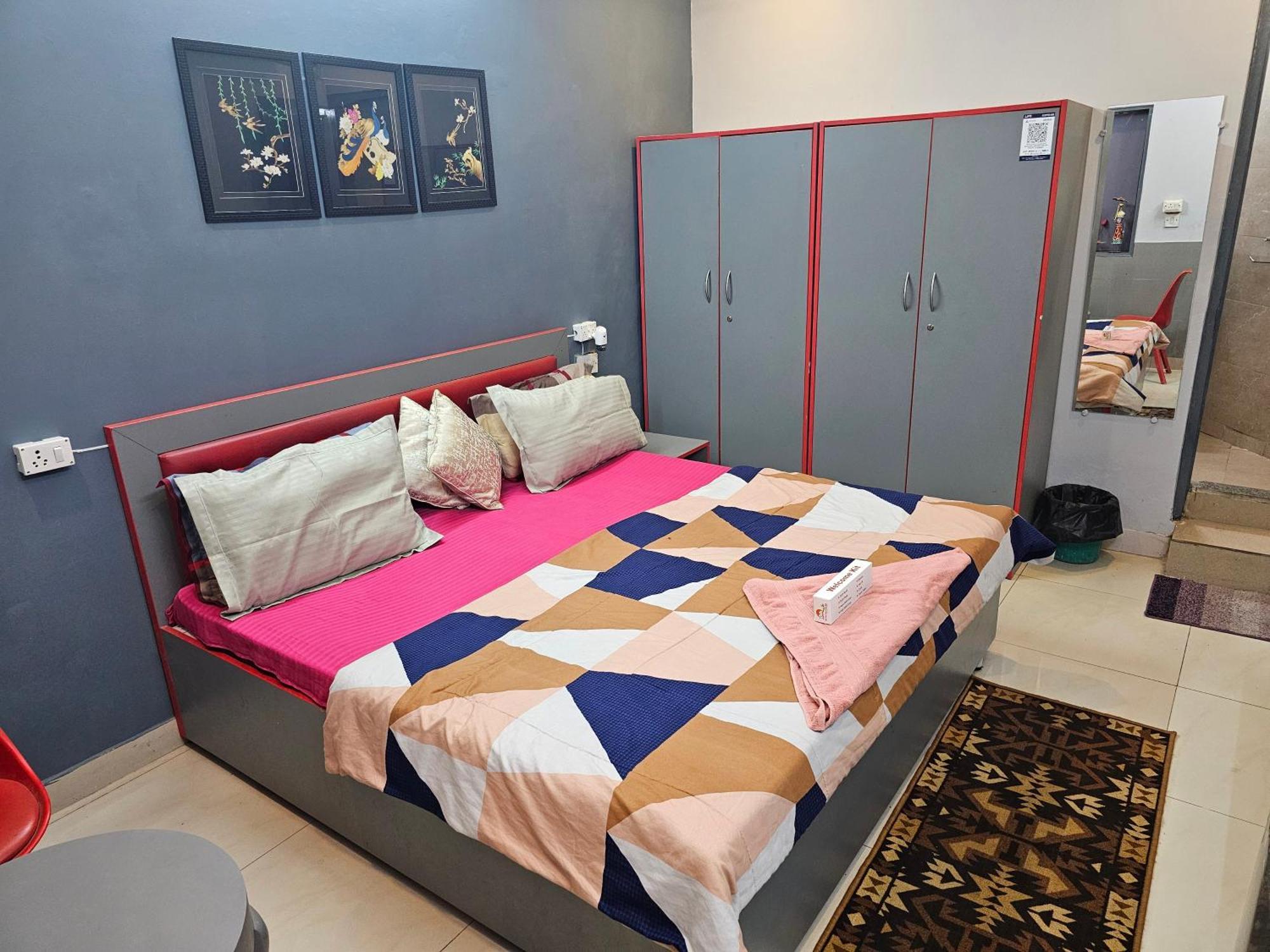 Deer Park Home Stay Nuova Delhi Esterno foto